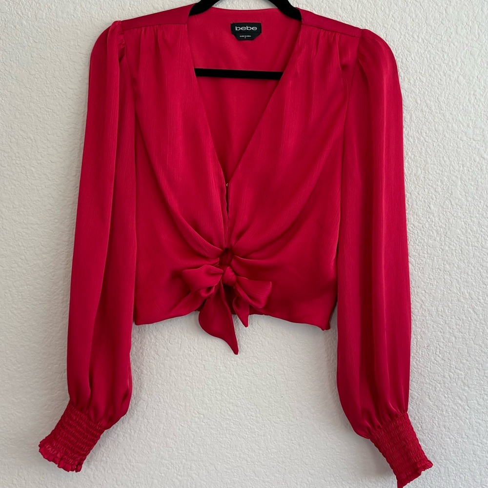 Bebe Red Puff Sleeve Tie-Front‎ Crop Blouse – Size Small